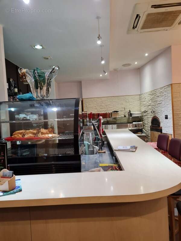 Commerce à NEUFCHATEAU