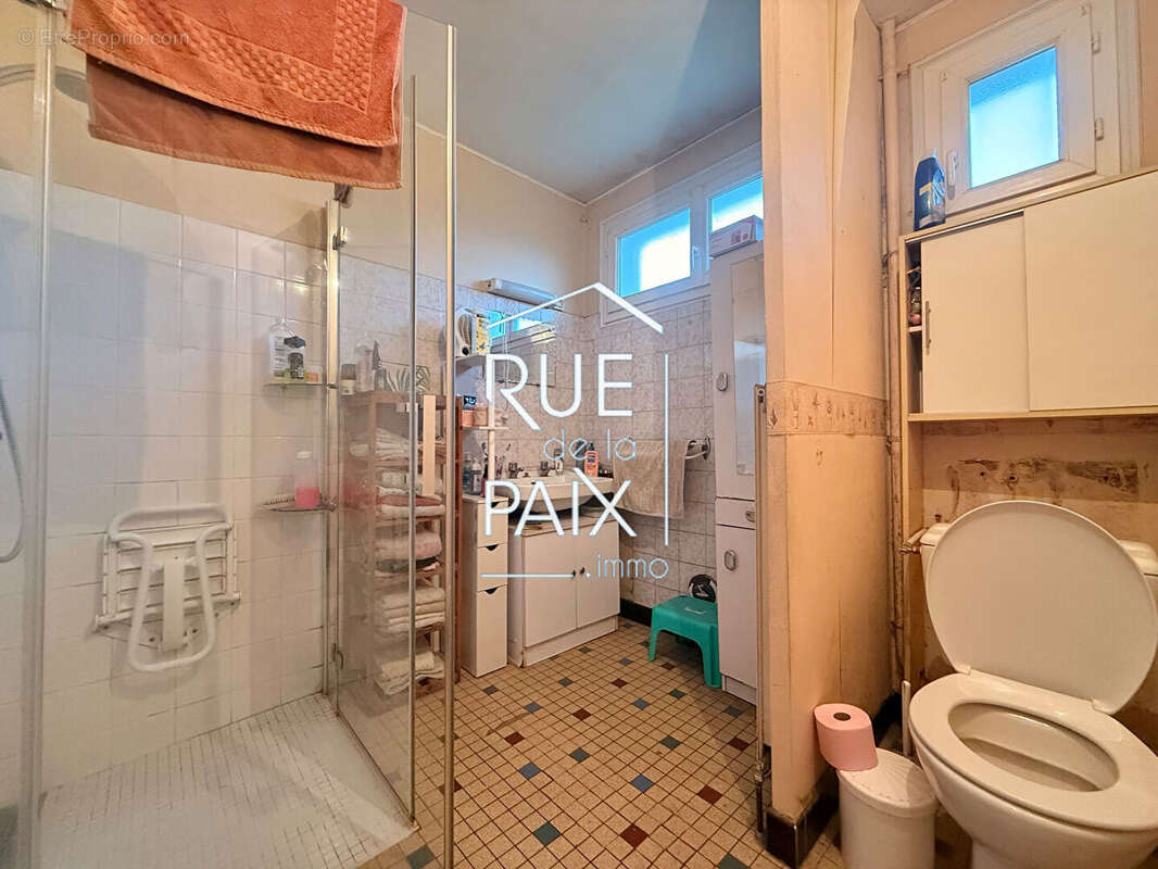 Maison à SAINT-VARENT