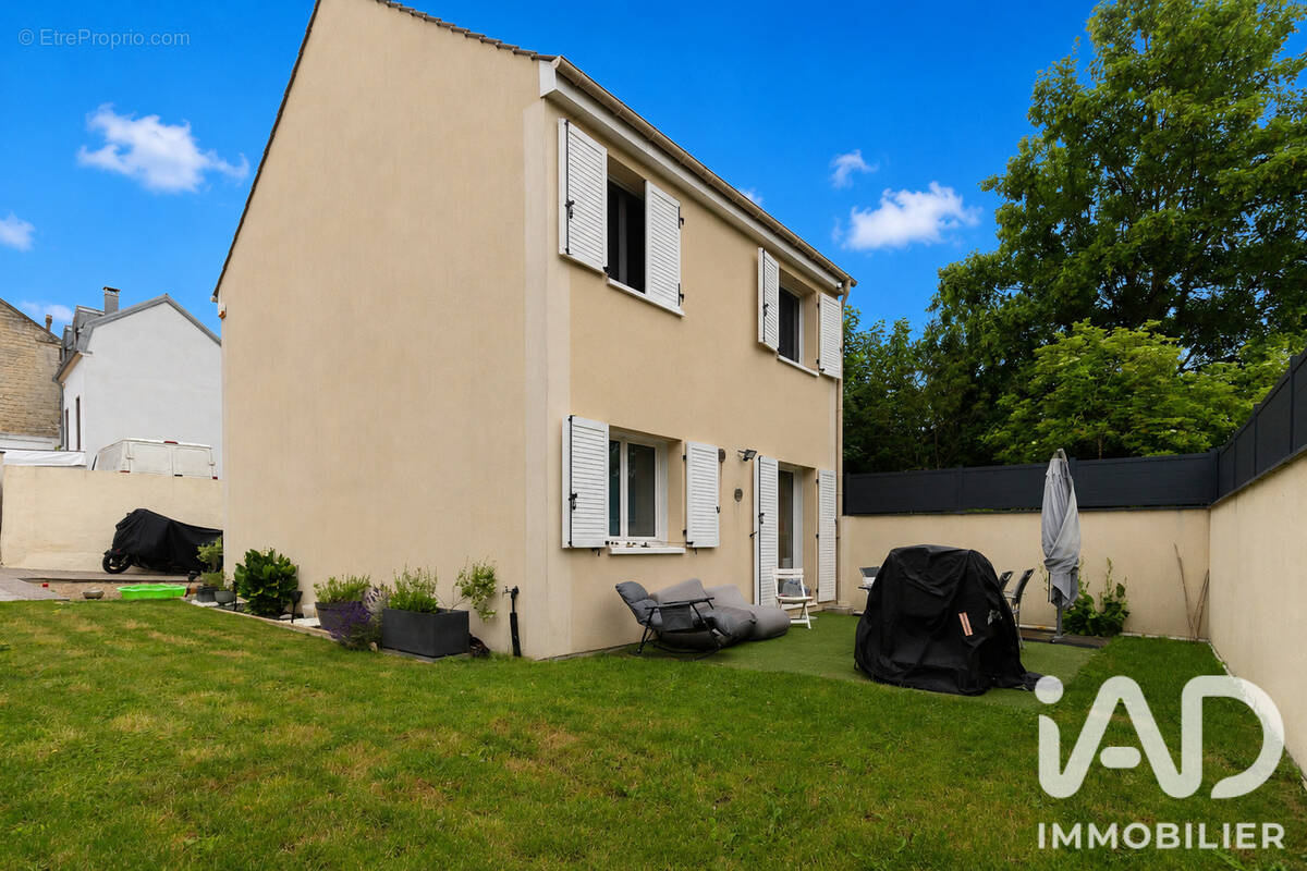 Photo 1 - Maison à MERY-SUR-OISE