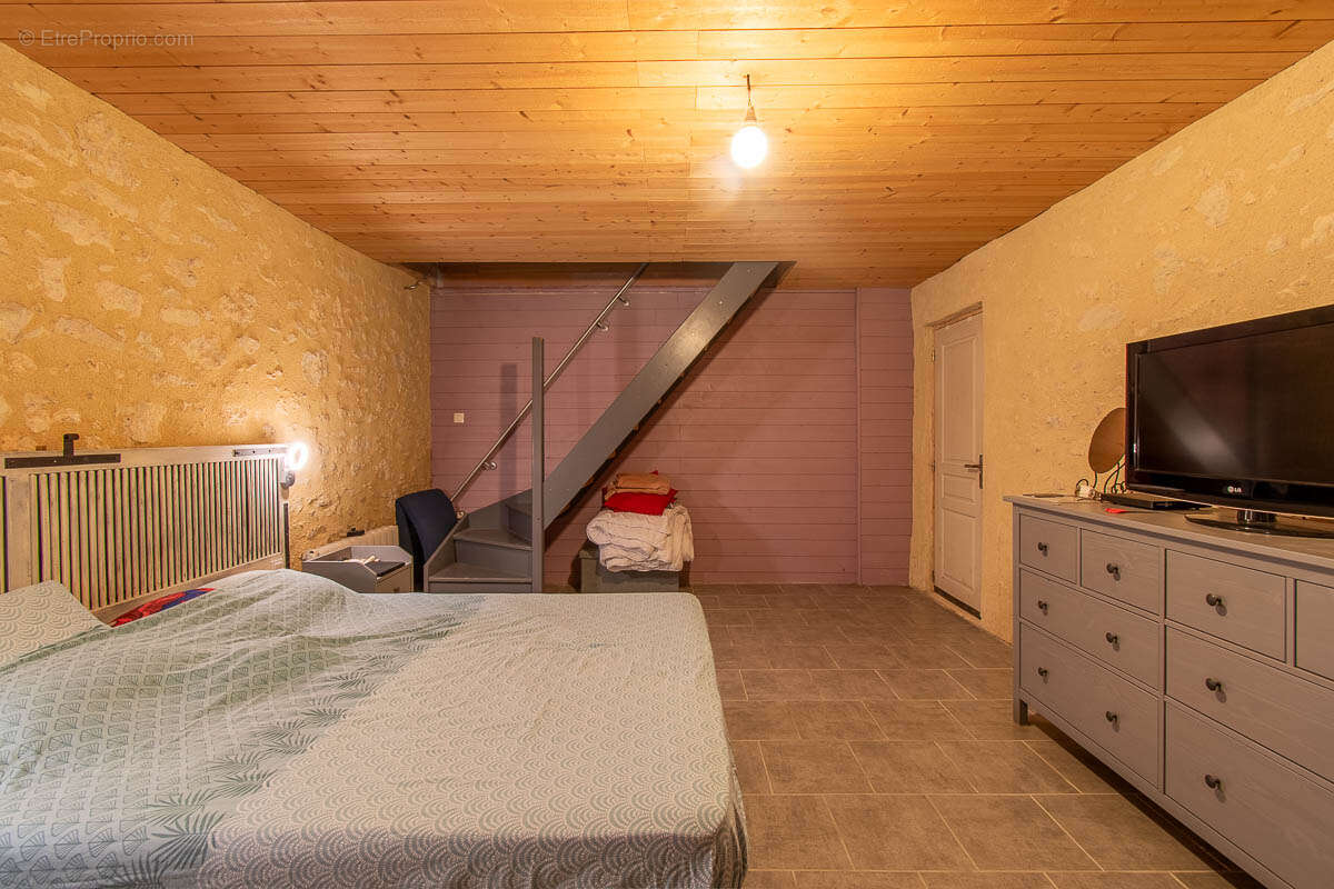Maison Quincy 7 pièce(s) 160 m2 - photo 7
