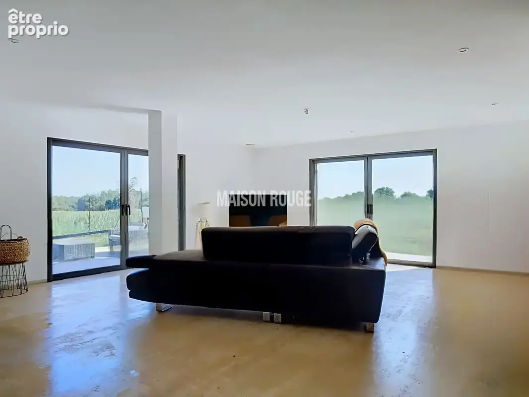 RARE À COMBOURG ! Maison contemporaine de 190 m²  5 chambres Terrain de 2 000 m²  DPE A - photo 5