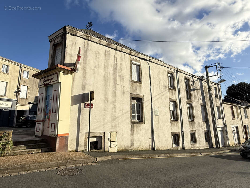 Commerce à MONTAIGU