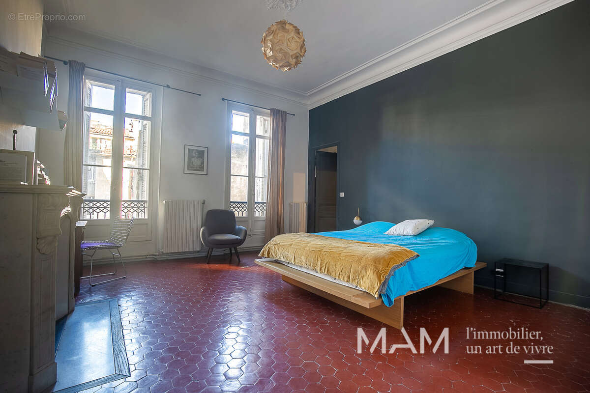 Appartement à MARSEILLE-6E