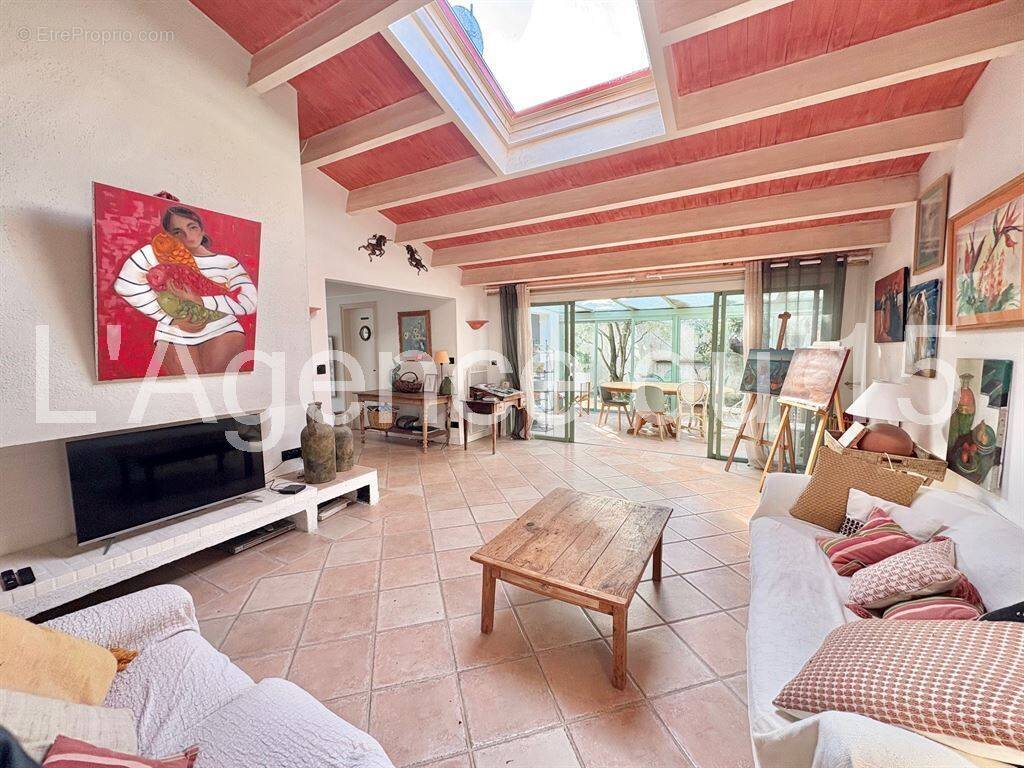 Maison à LES PORTES-EN-RE