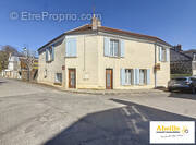 Maison à SAINT-SULPICE-DE-FAVIERES