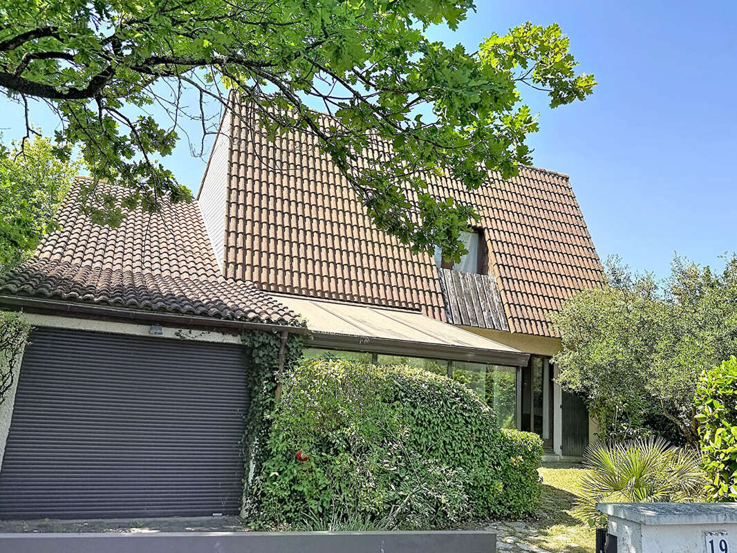 Maison à VILLENAVE-D'ORNON