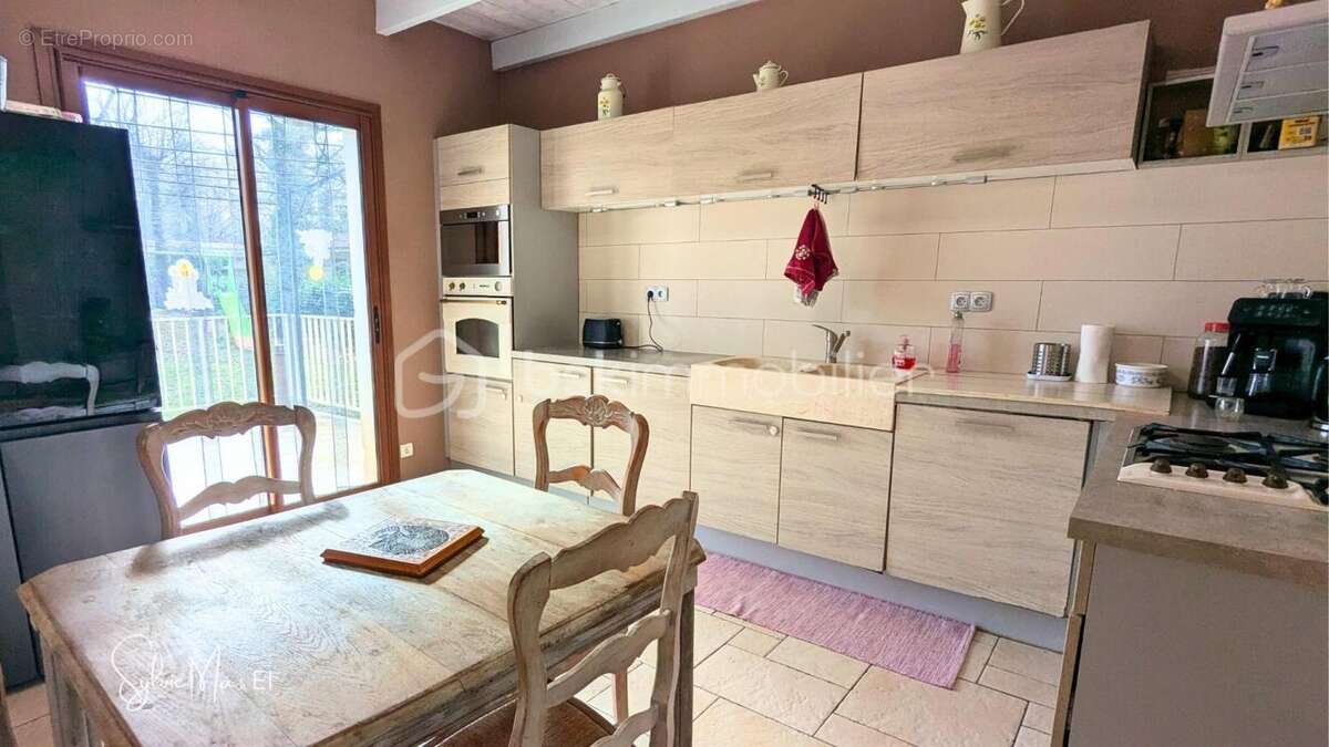 Maison à MONTAYRAL