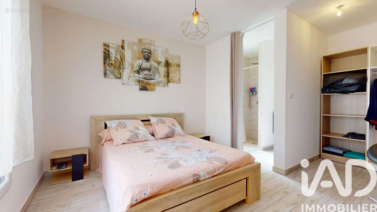 Maison 89 m² à Rouillac  - photo 6