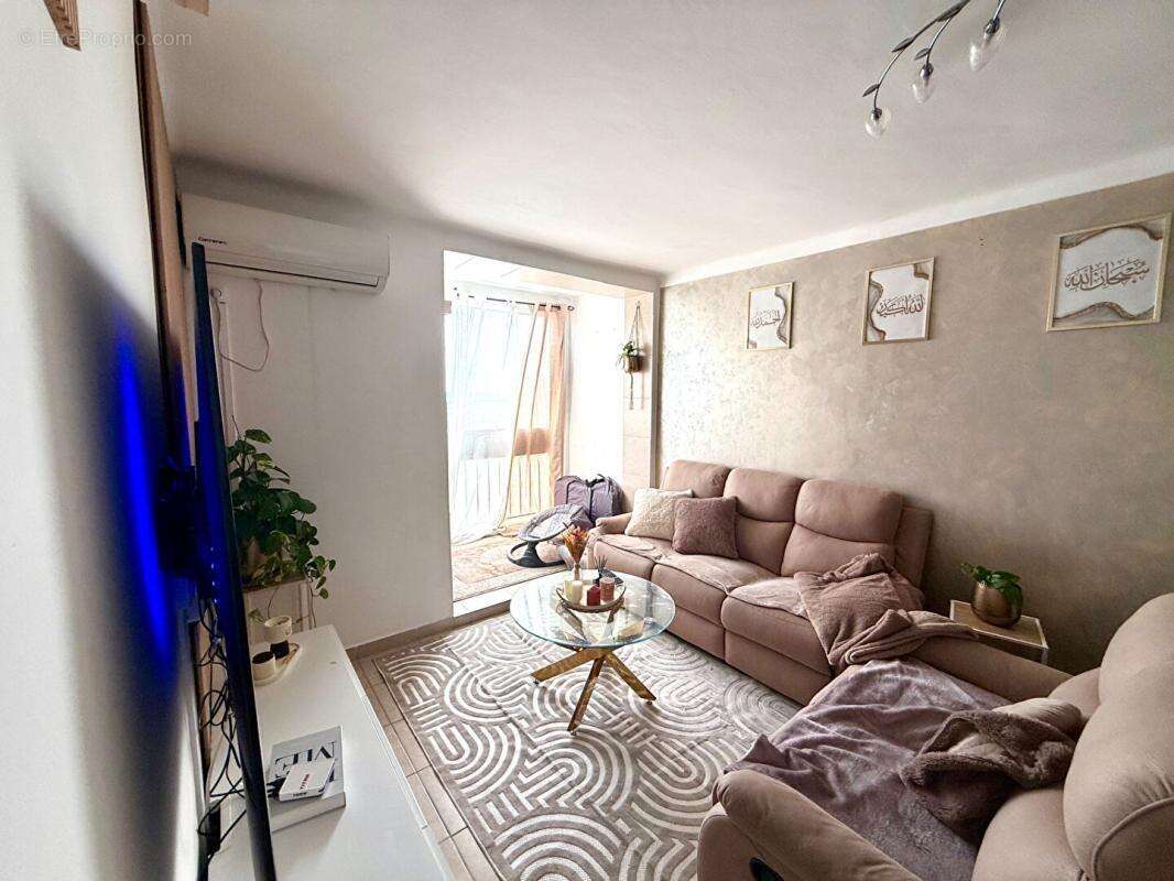 Appartement à MARSEILLE-15E