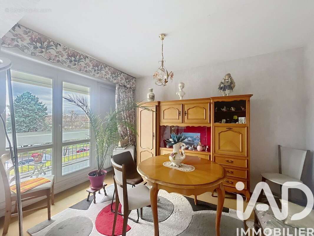 Photo 6 - Appartement à CHALON-SUR-SAONE