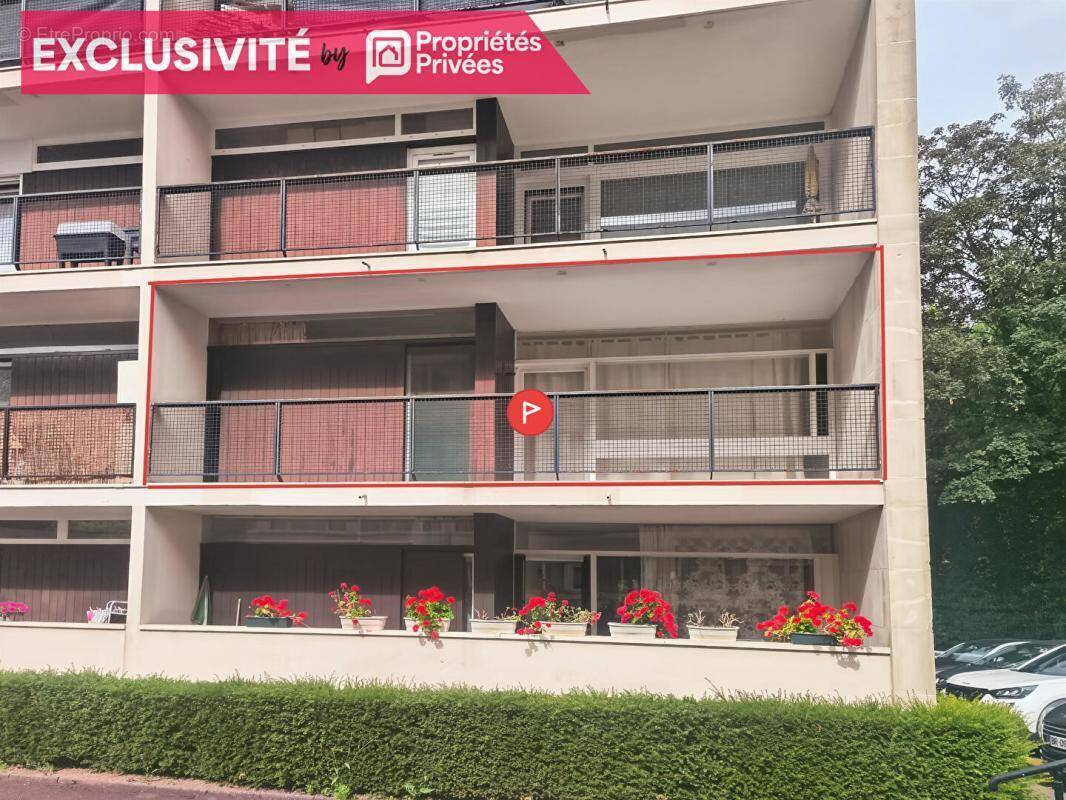 Tourcoing Secteur Ma Campagne, Appartement de type 2 de 64.43 avec cave et place de parking...m2 - photo 1