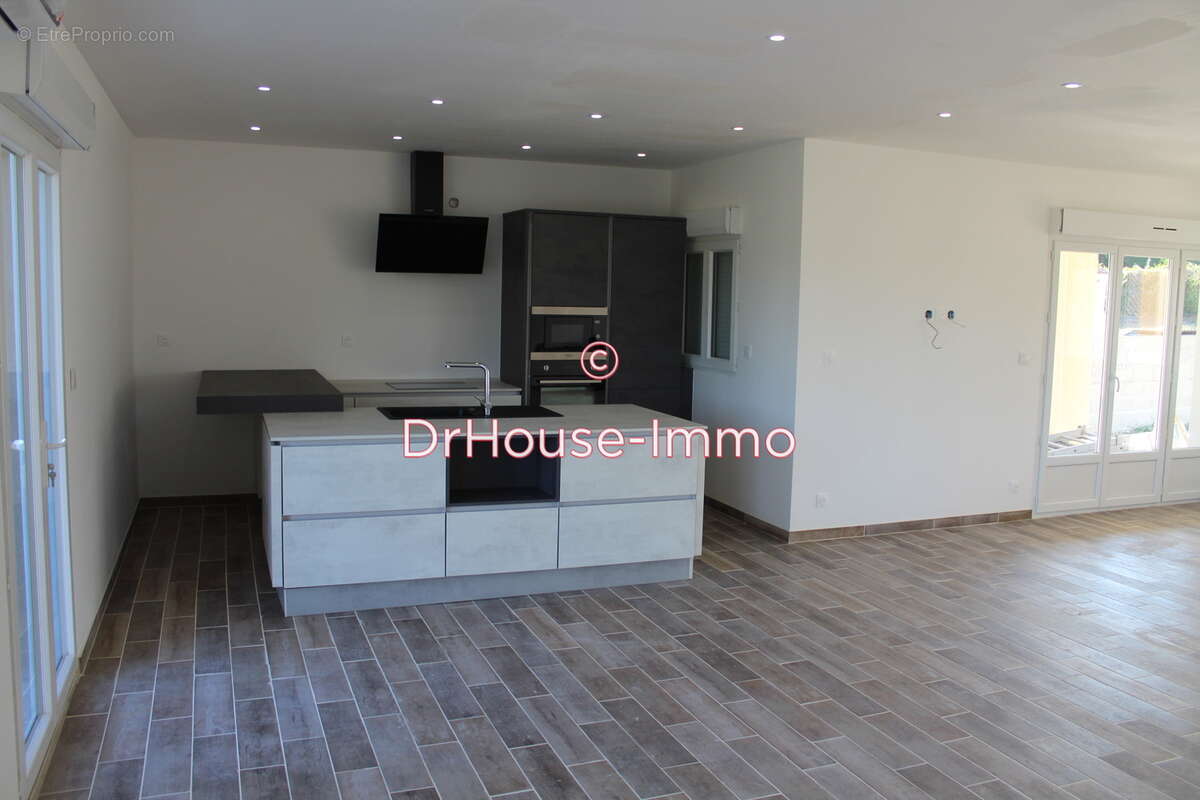 Maison 117 m² à Saint-Michel  - photo 20