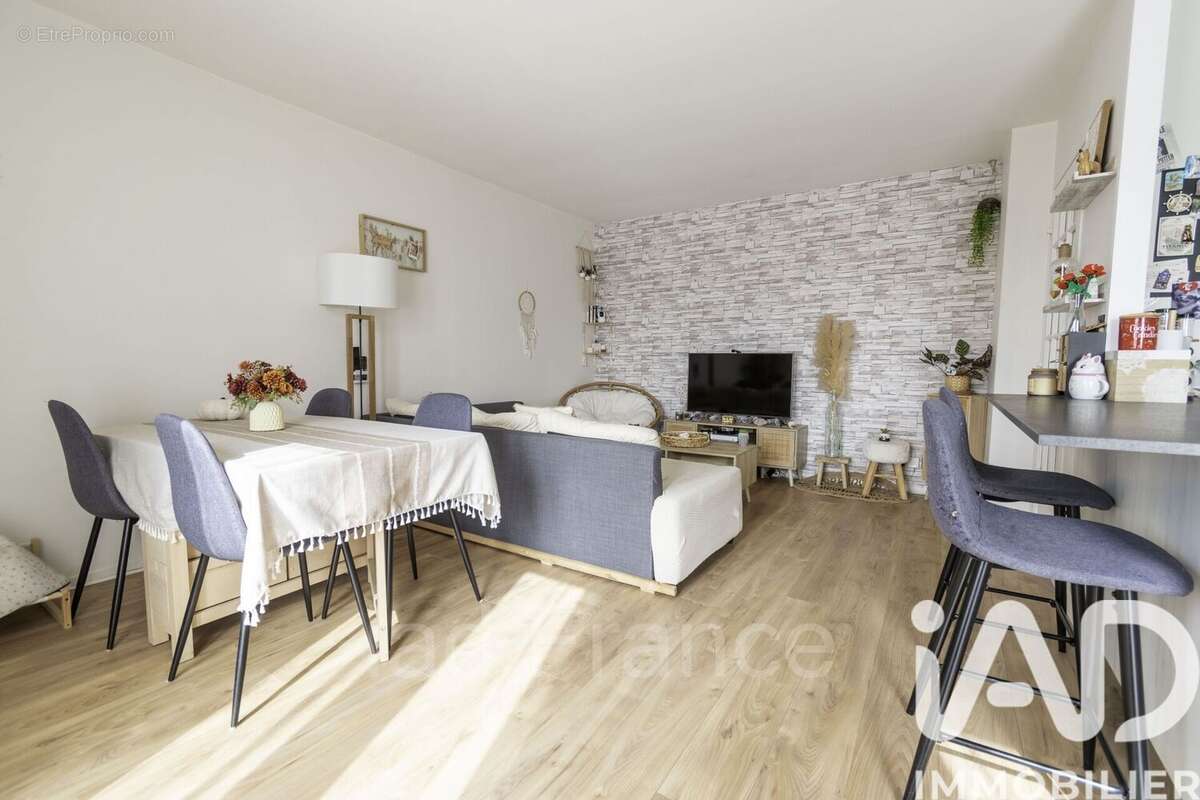 Photo 8 - Appartement à ROSNY-SUR-SEINE