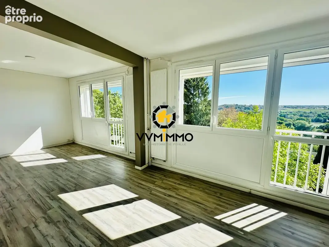 Appartement à LE CELLIER