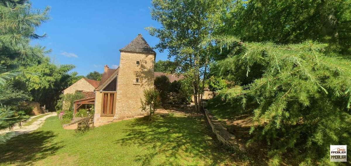 Maison à LES EYZIES-DE-TAYAC-SIREUIL