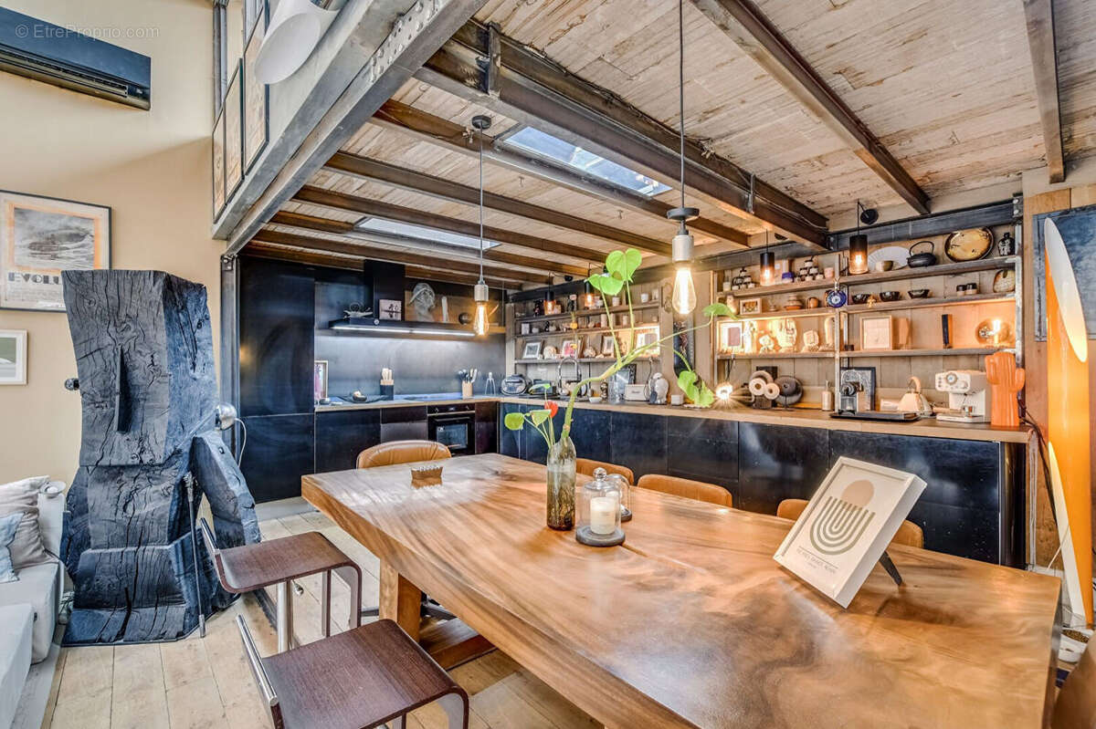 Appartement à LES LILAS