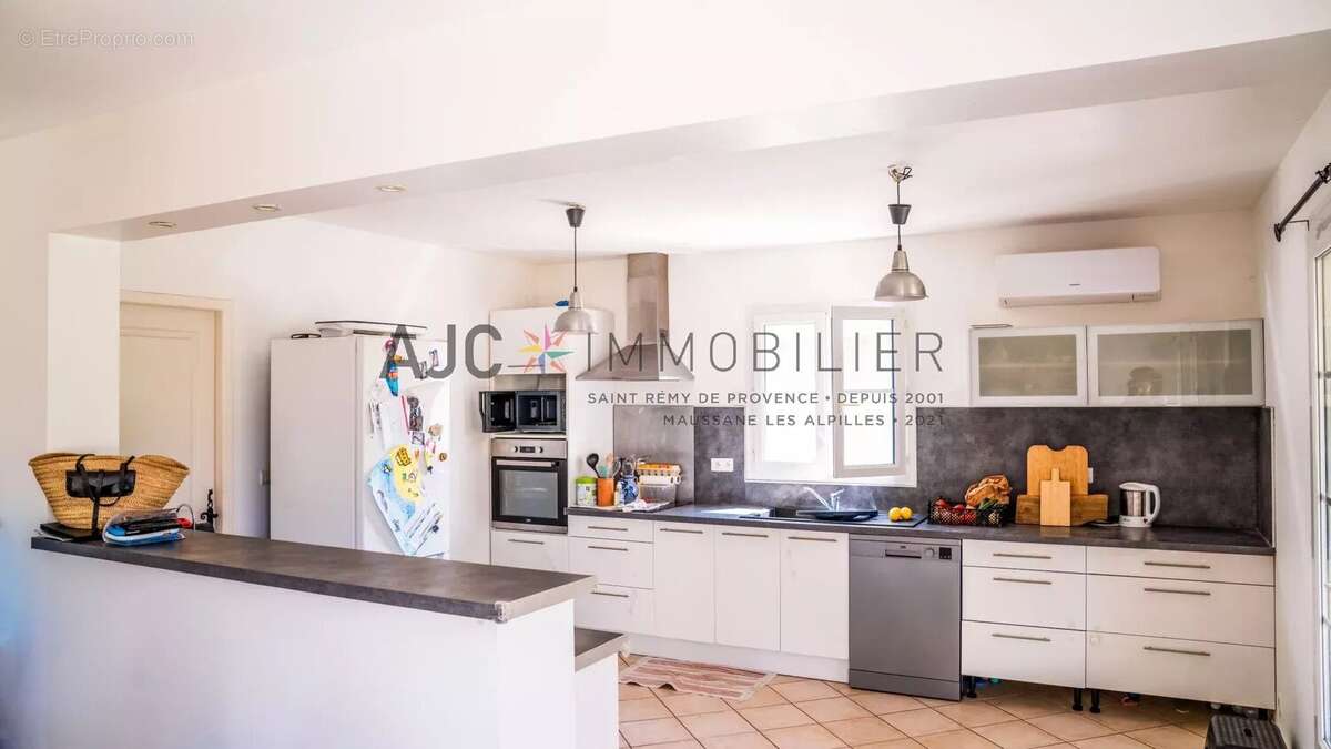 Maison vue alpilles, jardin et potentiel piscine - saint-remy-de-provence - photo 8