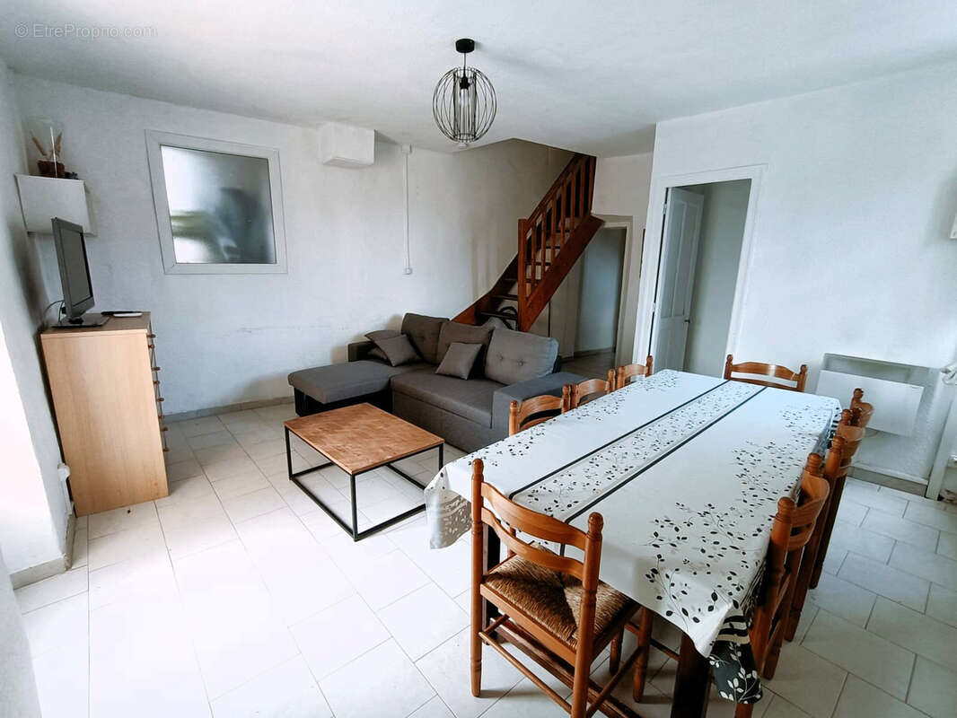 Appartement T5 duplex, vue et terrasse (Mimosa), parking dans résidence avec piscine, parc et terrain de pétan - photo 4