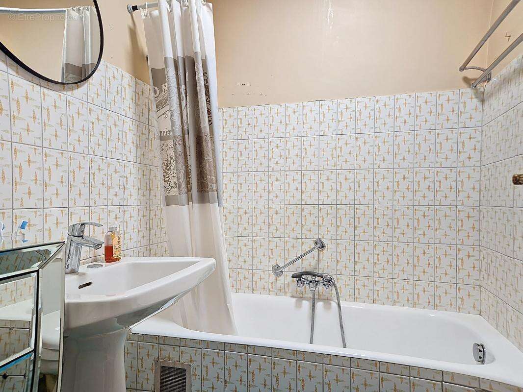 Appartement à VENCE