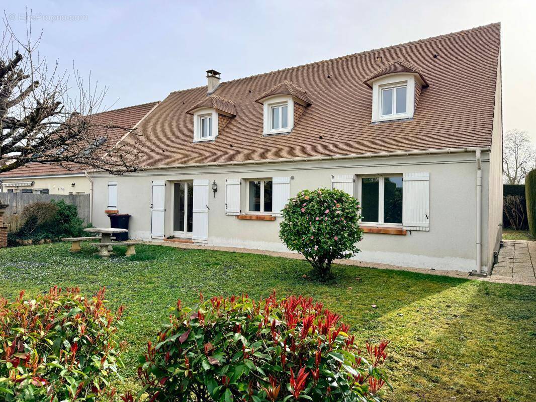 Maison à LEUDEVILLE