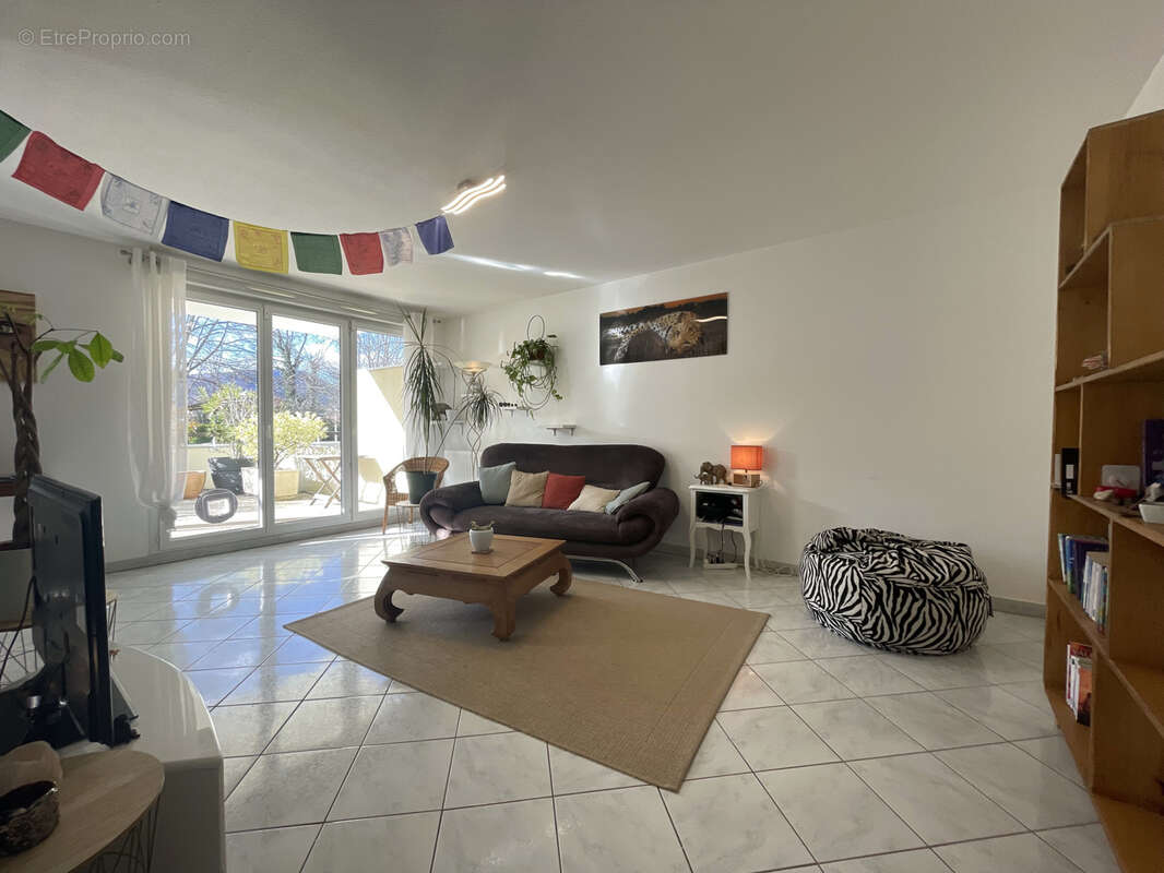 Appartement à SAINT-EGREVE