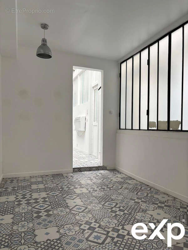 Commerce à PARIS-3E