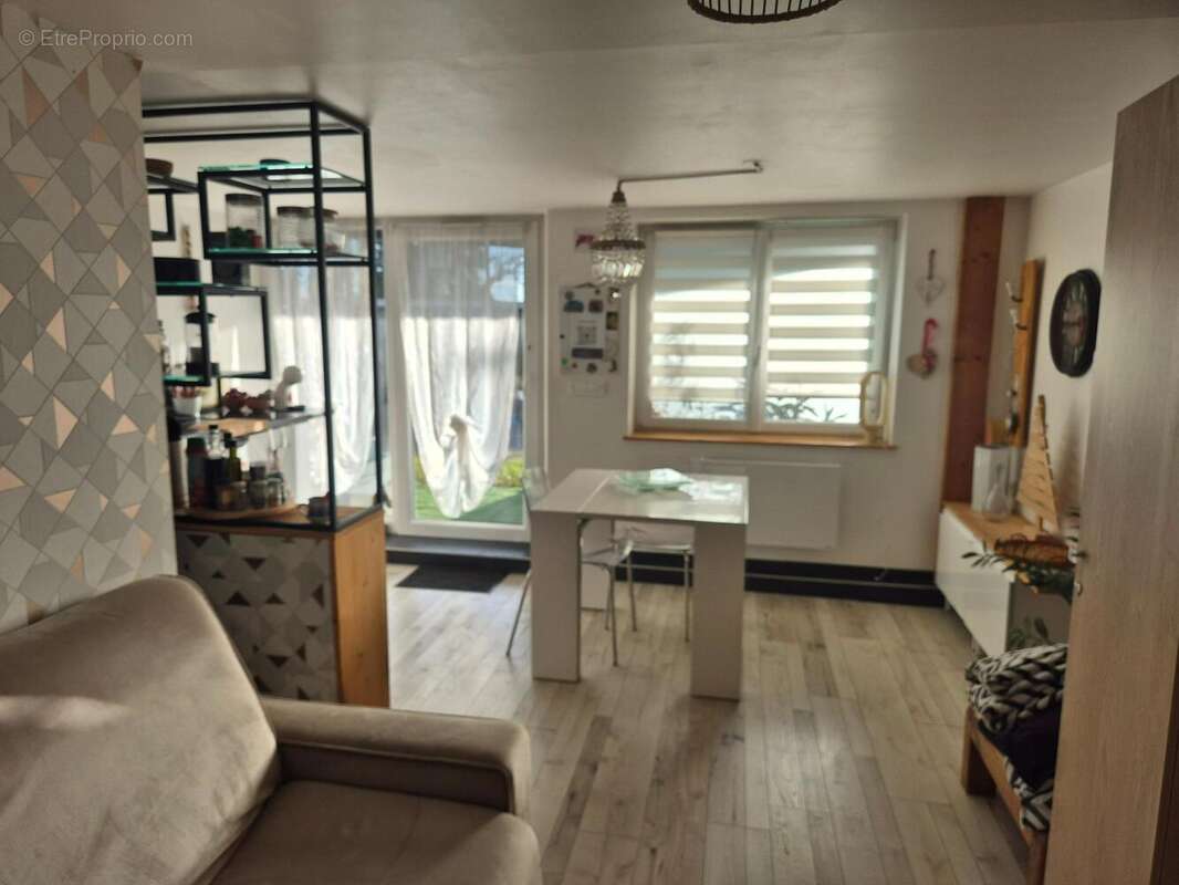 Photo 3