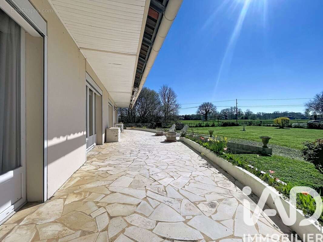 Maison 120 m² à Houeilles  - photo 6