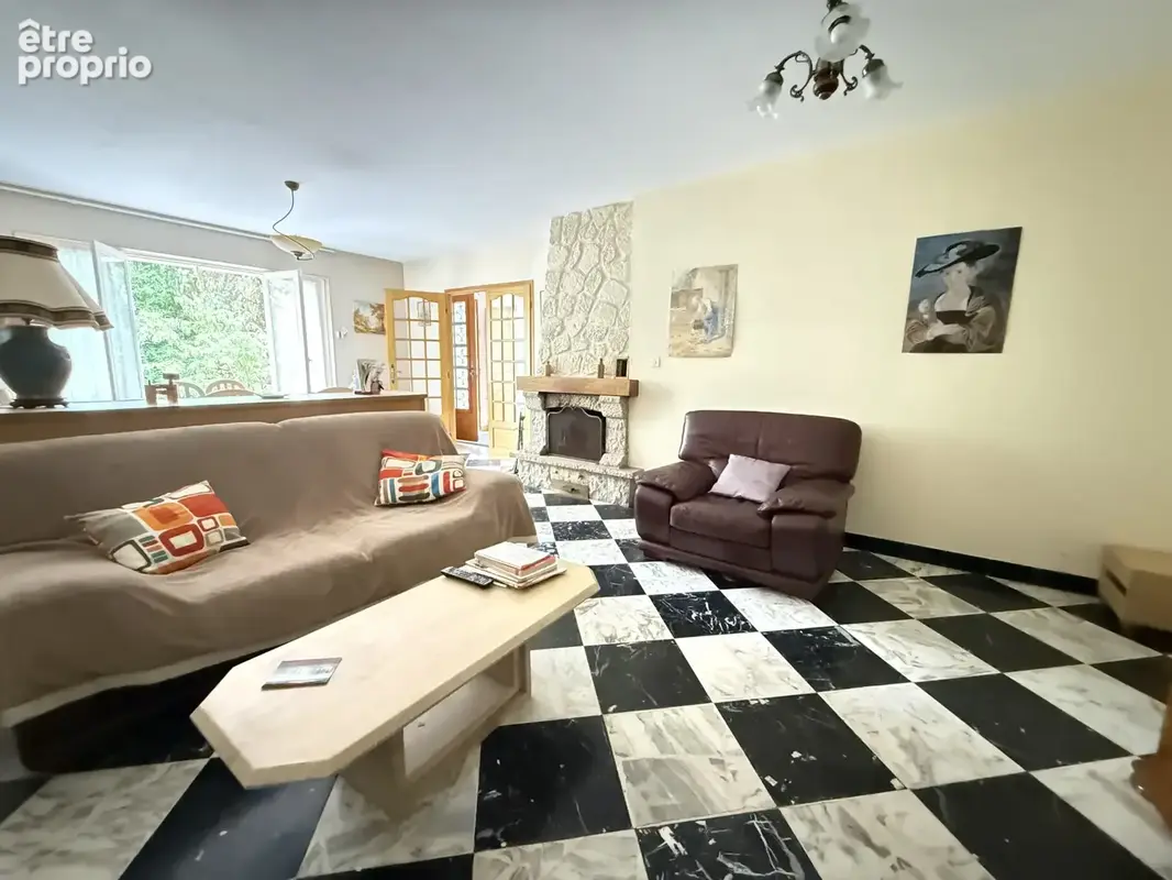 Léré - Une maison à moderniser, un environnement à préserver ! - photo 4