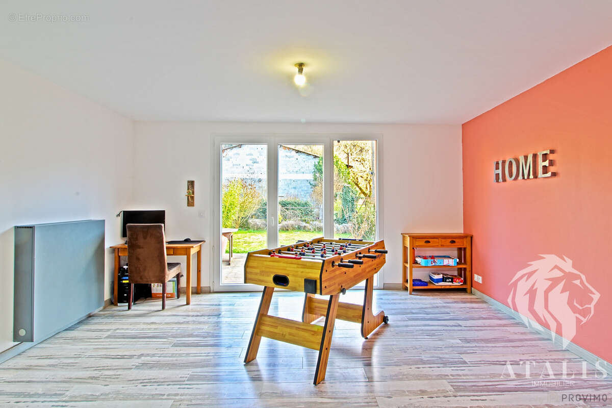 Maison à SAINT-JUST-DE-CLAIX