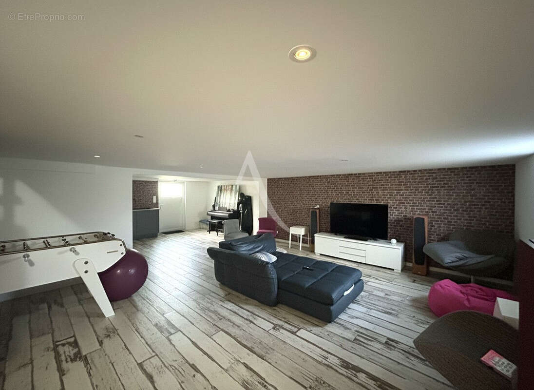 Maison 222m² Orvault PETIT-CHANTILLY 6 chambres avec garage et sous-sol aménagé - photo 15