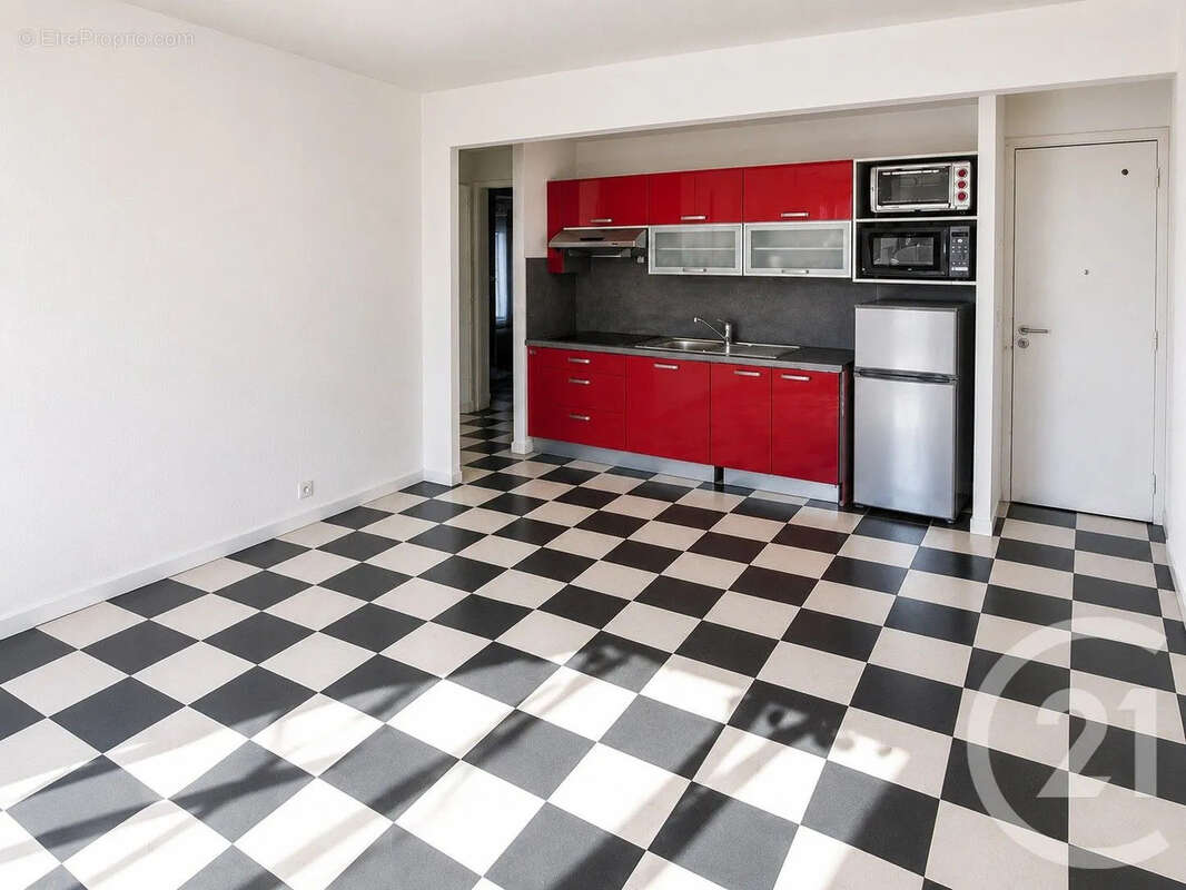 Appartement à ROQUEBRUNE-CAP-MARTIN