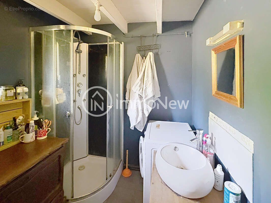 Magnifique longere annee 1711 d une surface de 140 m2 sur 1835 m2 - photo 12