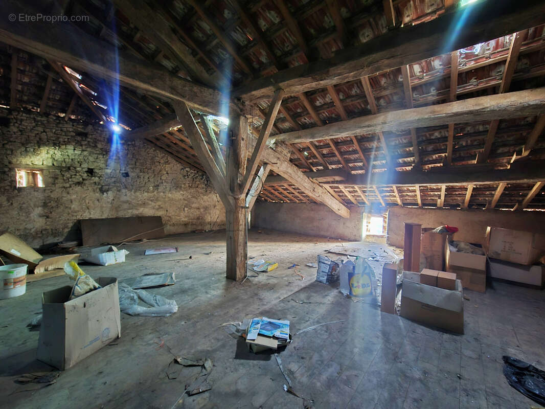 Maison à MAUVAGES