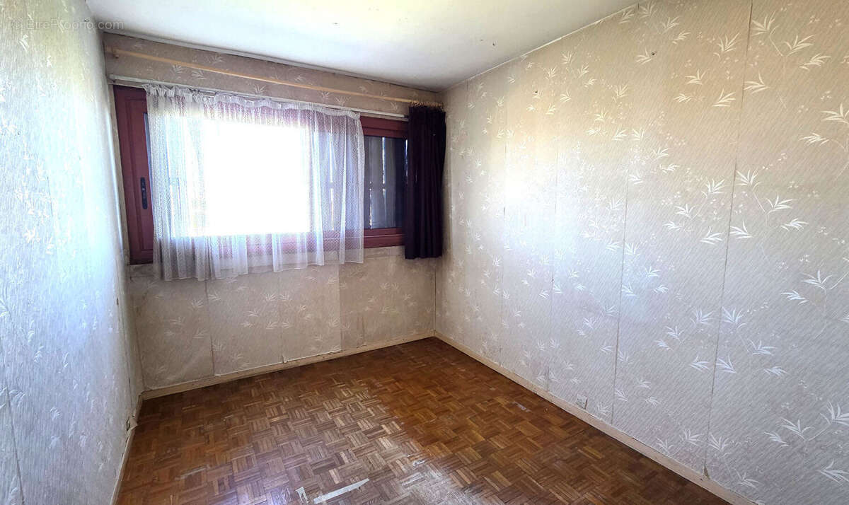 Appartement à HOUILLES