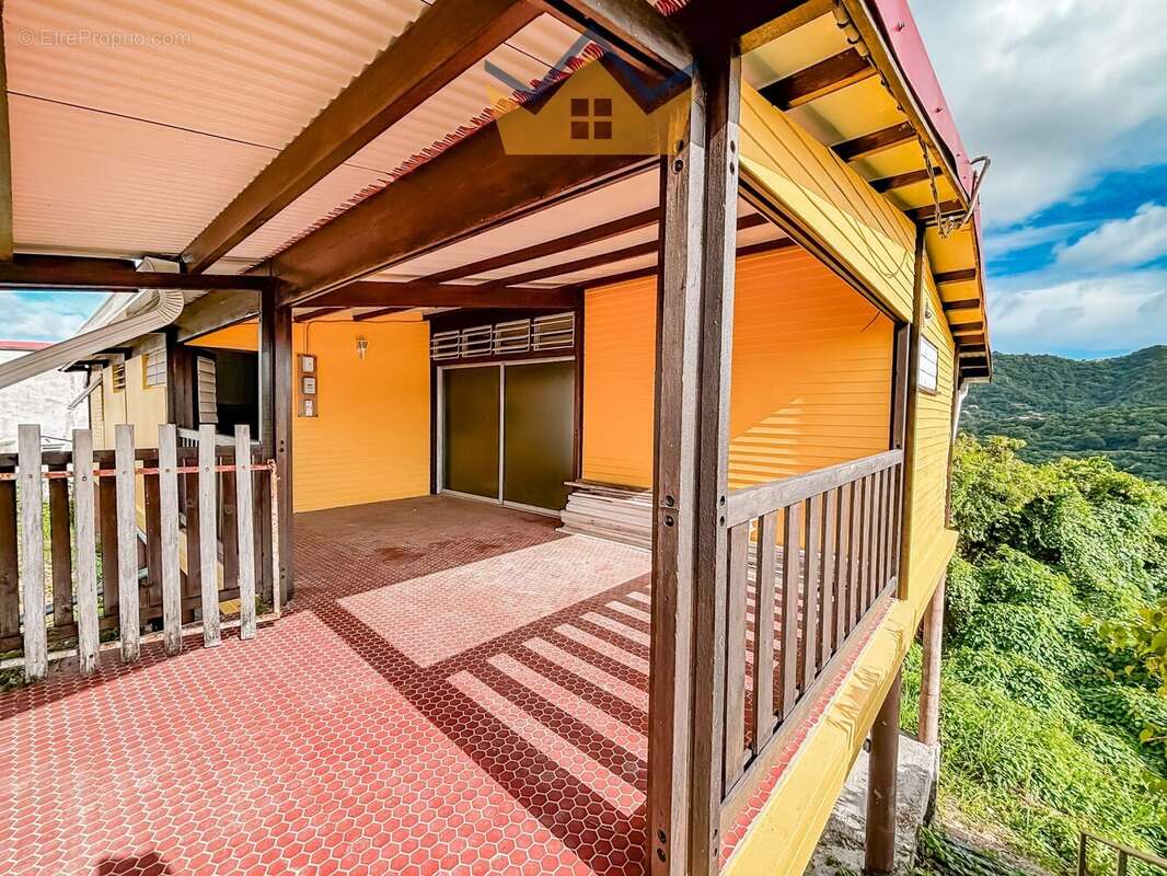 Maison à RIVIERE-PILOTE