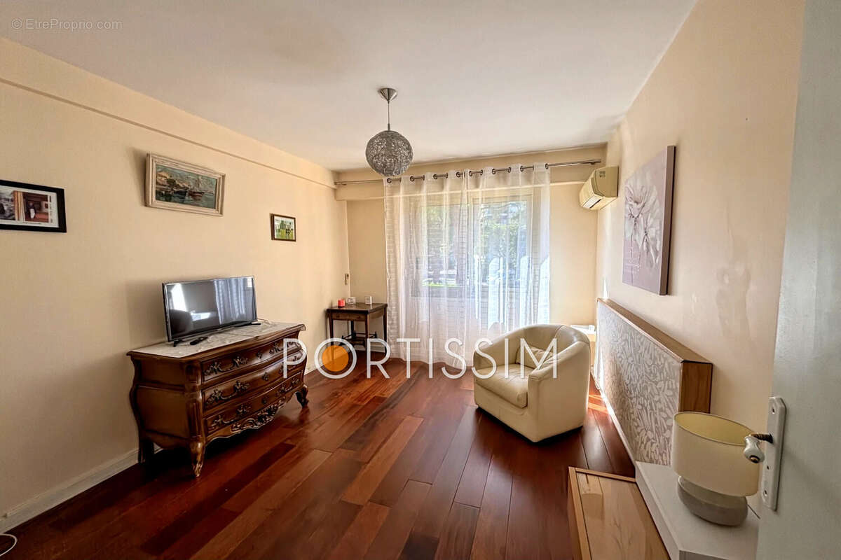 Appartement à CAGNES-SUR-MER