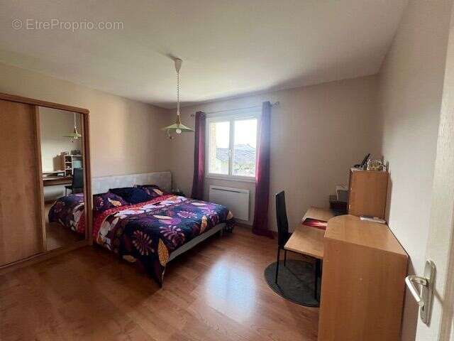 Maison à SAINT-ETIENNE-DE-CROSSEY