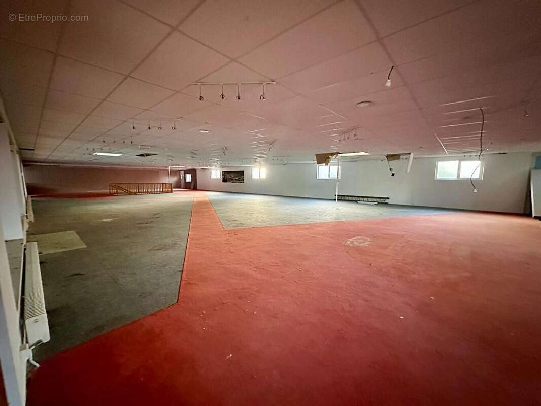 Local commercial BOZOULS - 1356m² - photo 2