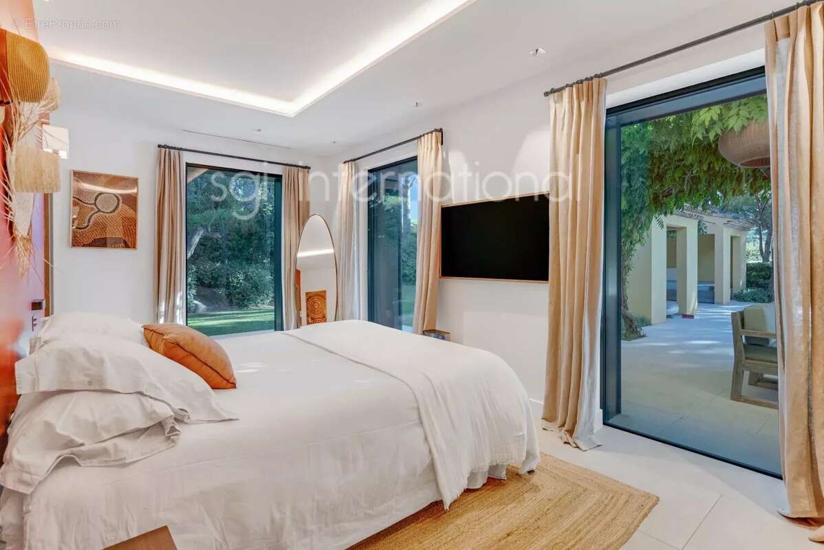 Ref 2306 - saint-tropez - élégante propriété - proche centre - photo 13