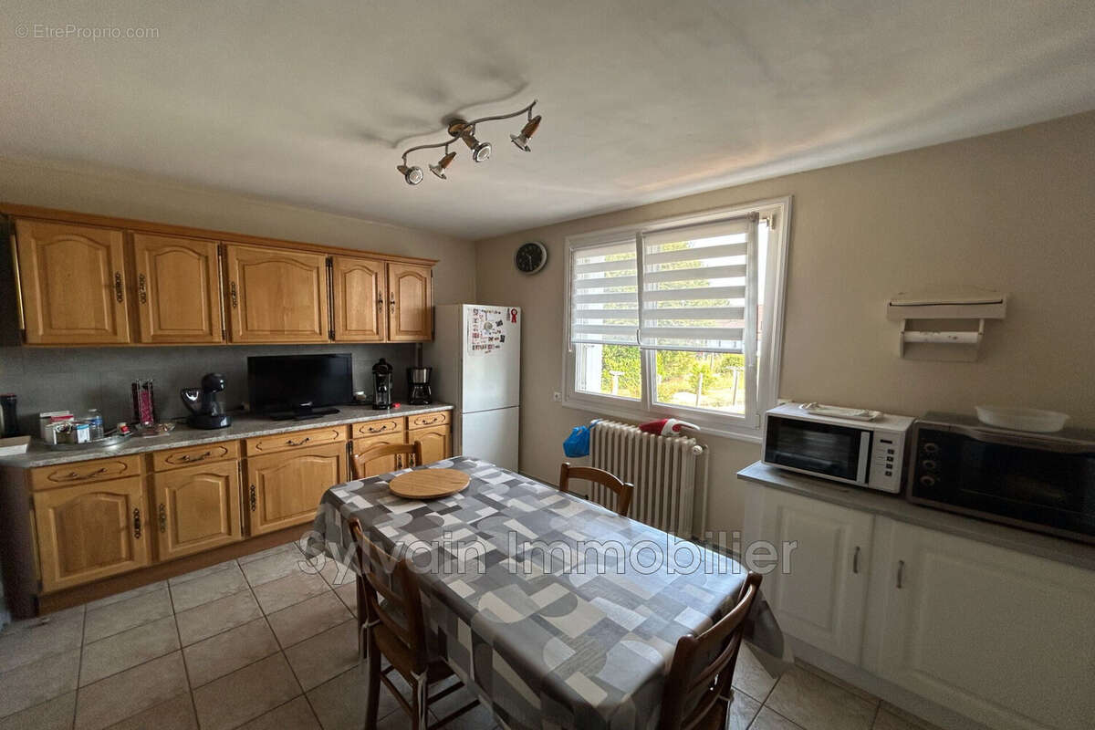 Maison 137 m² à Formerie  - photo 4