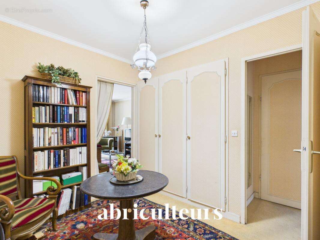 Appartement à VERSAILLES