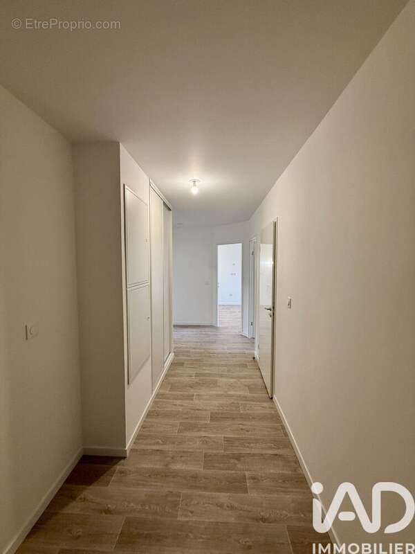 Photo 6 - Appartement à CORMELLES-LE-ROYAL