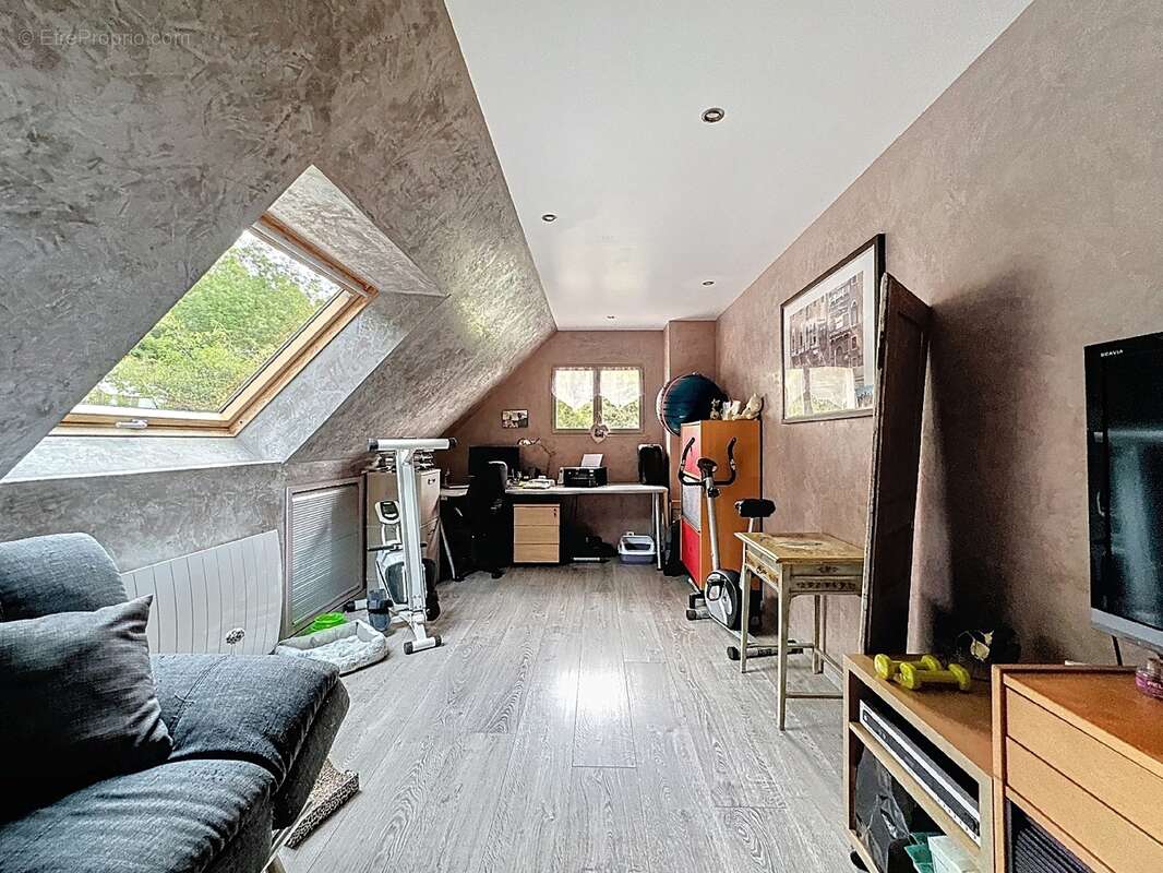 Maison à MILLY-LA-FORET