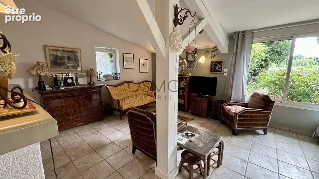 Maison 237m²-4 CHB-piscine-755m² - photo 4