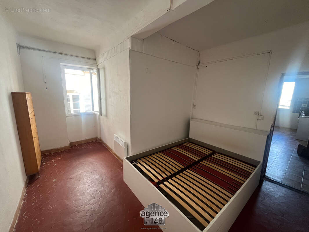 Appartement à MARSEILLE-2E