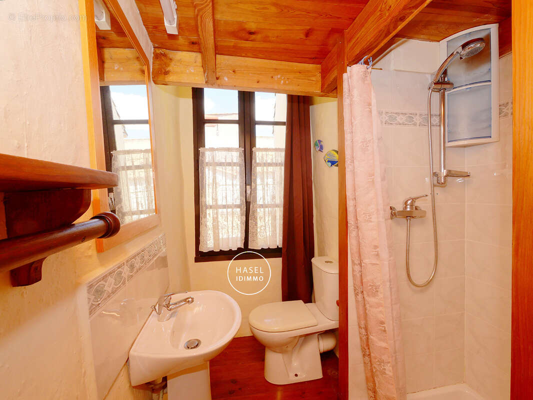Jolie maison de village au calme dans le centre historique - photo 3