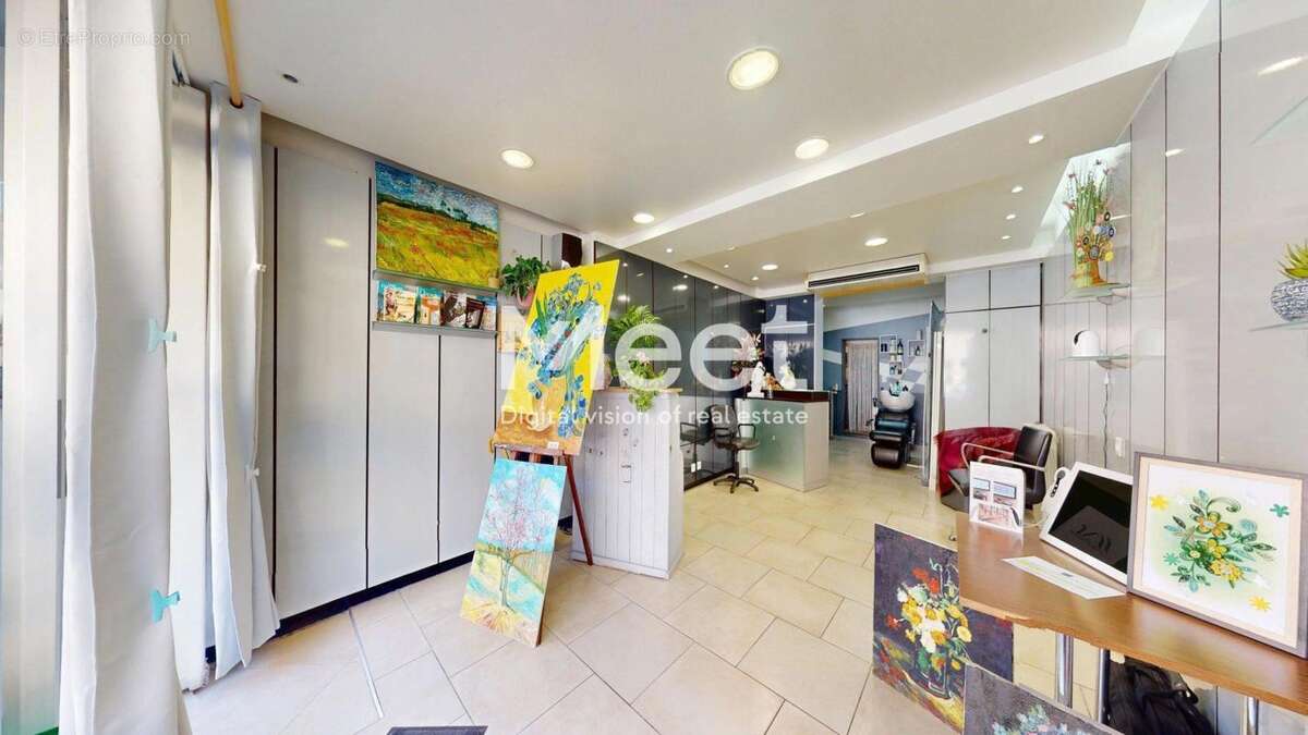 Commerce à VILLENEUVE-SUR-YONNE