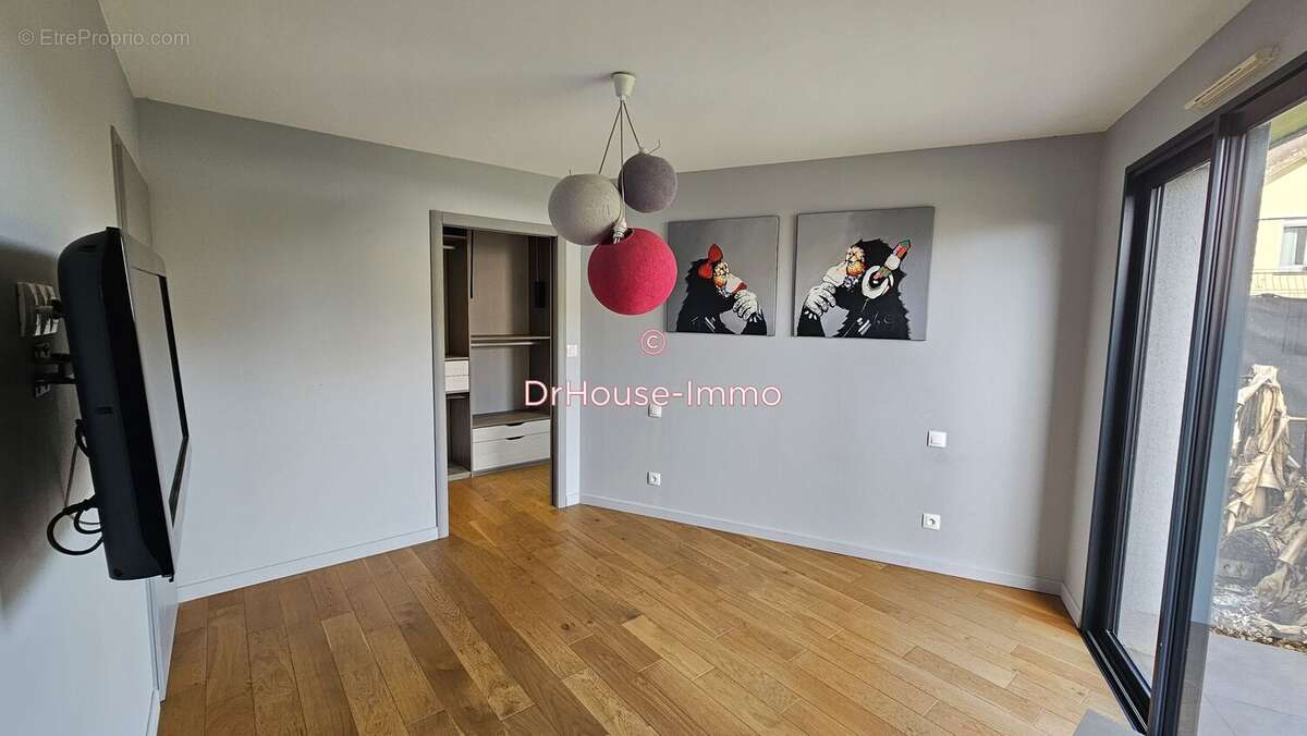 Maison à SAVIGNE-L'EVEQUE