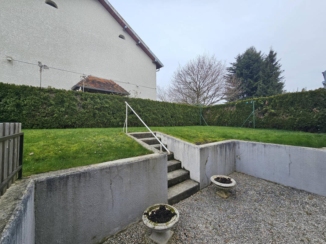 Maison à VERCEL-VILLEDIEU-LE-CAMP